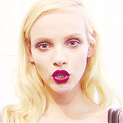 Download Model Ginta Lapina Woman PFP