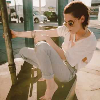 smoking short hair sunglasses American brunette actress Kristen Stewart Celebrity PFP