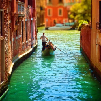 Venice canal gondola Italy water man made PFP