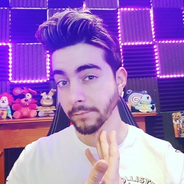 Download Man Razzbowski PFP