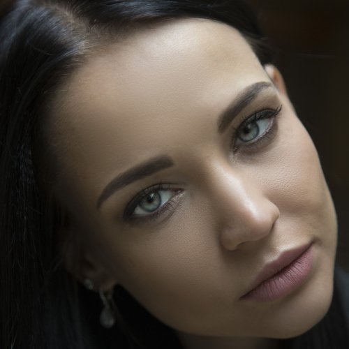 Download Close-up Face Black Hair Blue Eyes Model Angelina Petrova Woman  PFP by Frank Verbreyt
