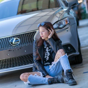sunglasses brunette car asian model woman PFP