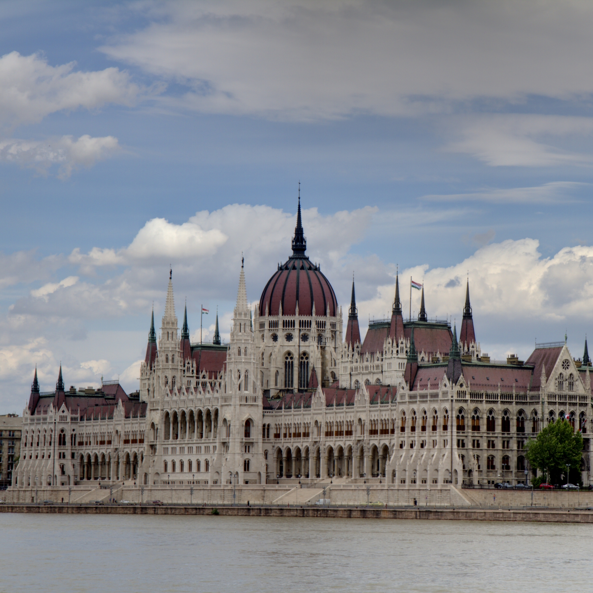 Hungarian Parliament Building Pfp