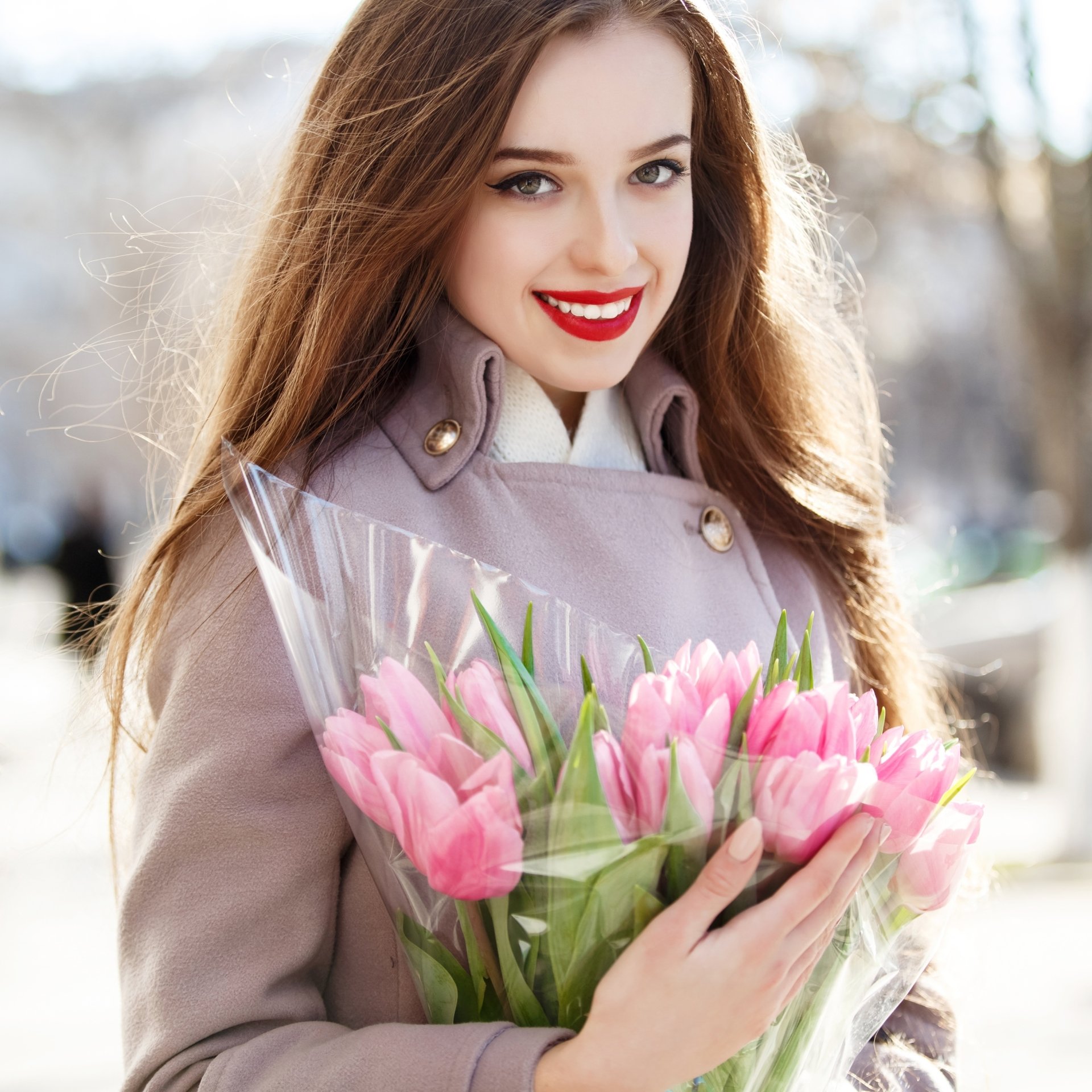 Download Pink Flower Tulip Bouquet Hazel Eyes Brunette Lipstick Smile ...