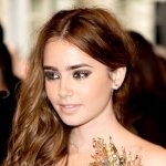 Download Celebrity Lily Collins PFP
