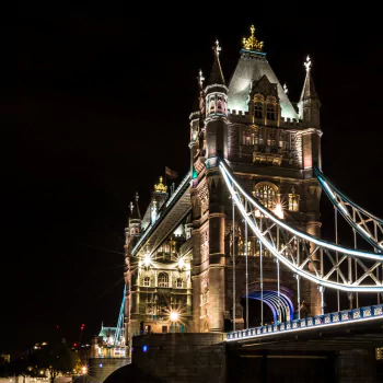 night bridge London man made Tower Bridge PFP