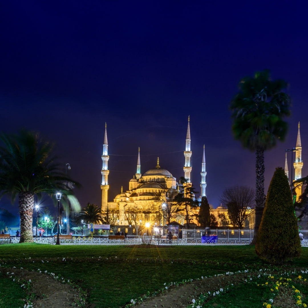 Sultan Ahmed Mosque Istanbul, Turkey at Night