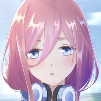 Miku Nakano pink hair aqua eyes headphones face Anime The Quintessential Quintuplets PFP