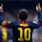 Forum avatar of a soccer player in a #10 jersey, seen from behind with both arms raised, used as a profile photo.