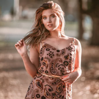 redhead dress depth of field model woman PFP
