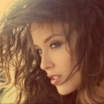 Download Woman Beautiful PFP