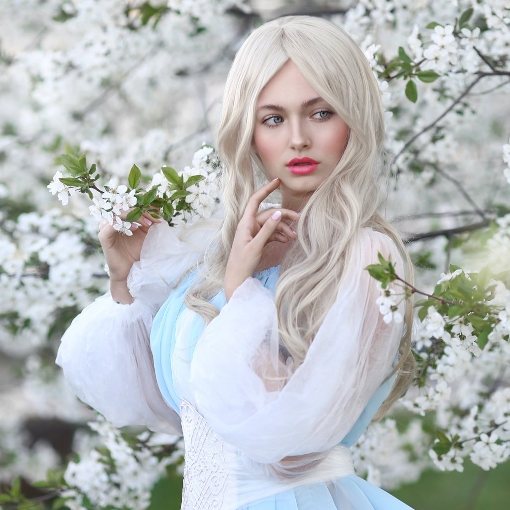 Download Blossom White Flower Blue Eyes Lipstick White Hair Model Woman PFP