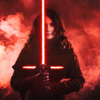 Kylo Ren Star Wars cosplay woman PFP