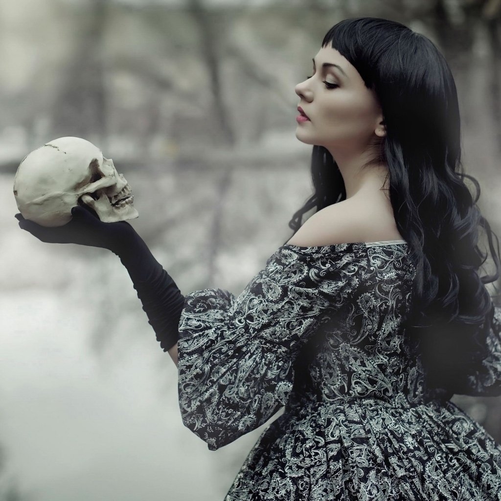 Download Mood Brunette Skull Gothic Woman PFP