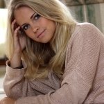 Download Woman Emilie Marie Nereng PFP