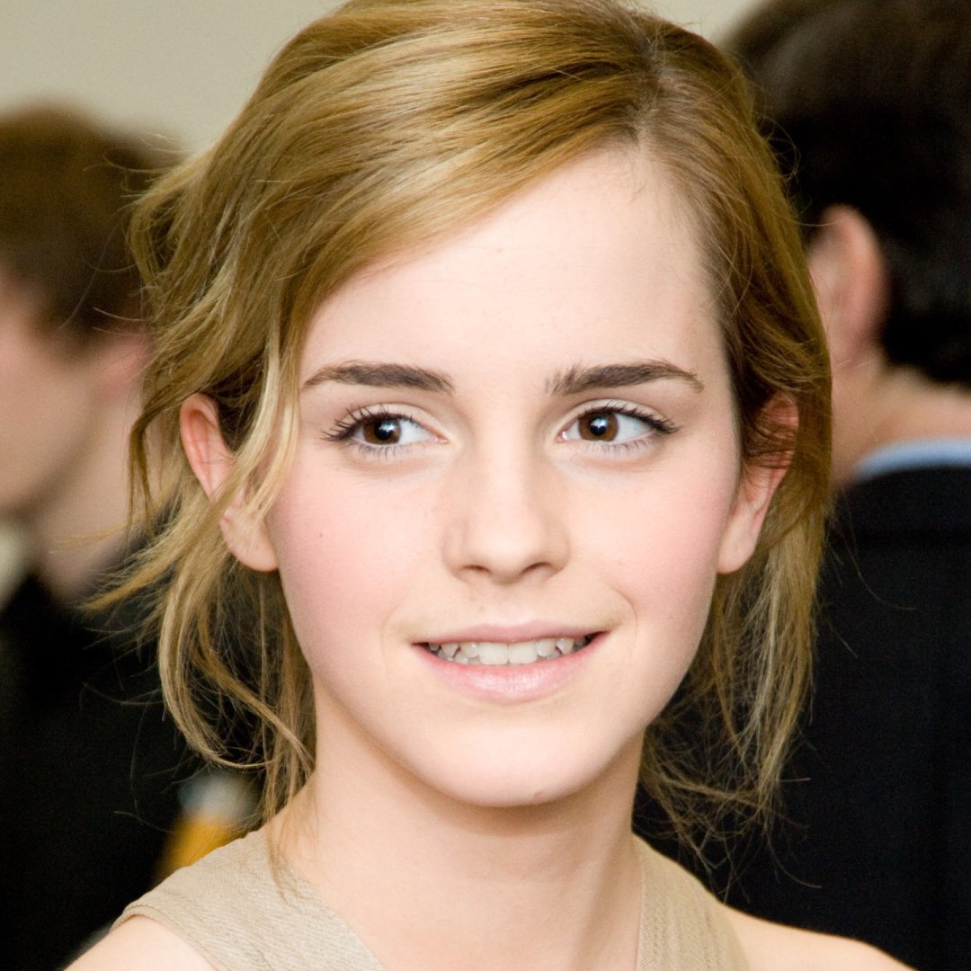 Emma Watson Forum Avatar | Profile Photo - ID: 243459 - Avatar Abyss