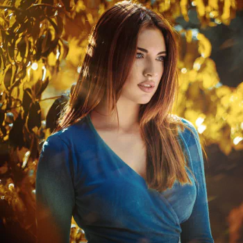 blue eyes redhead model woman PFP
