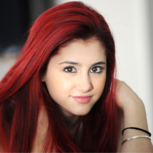 Download Ariana Grande Celebrity PFP