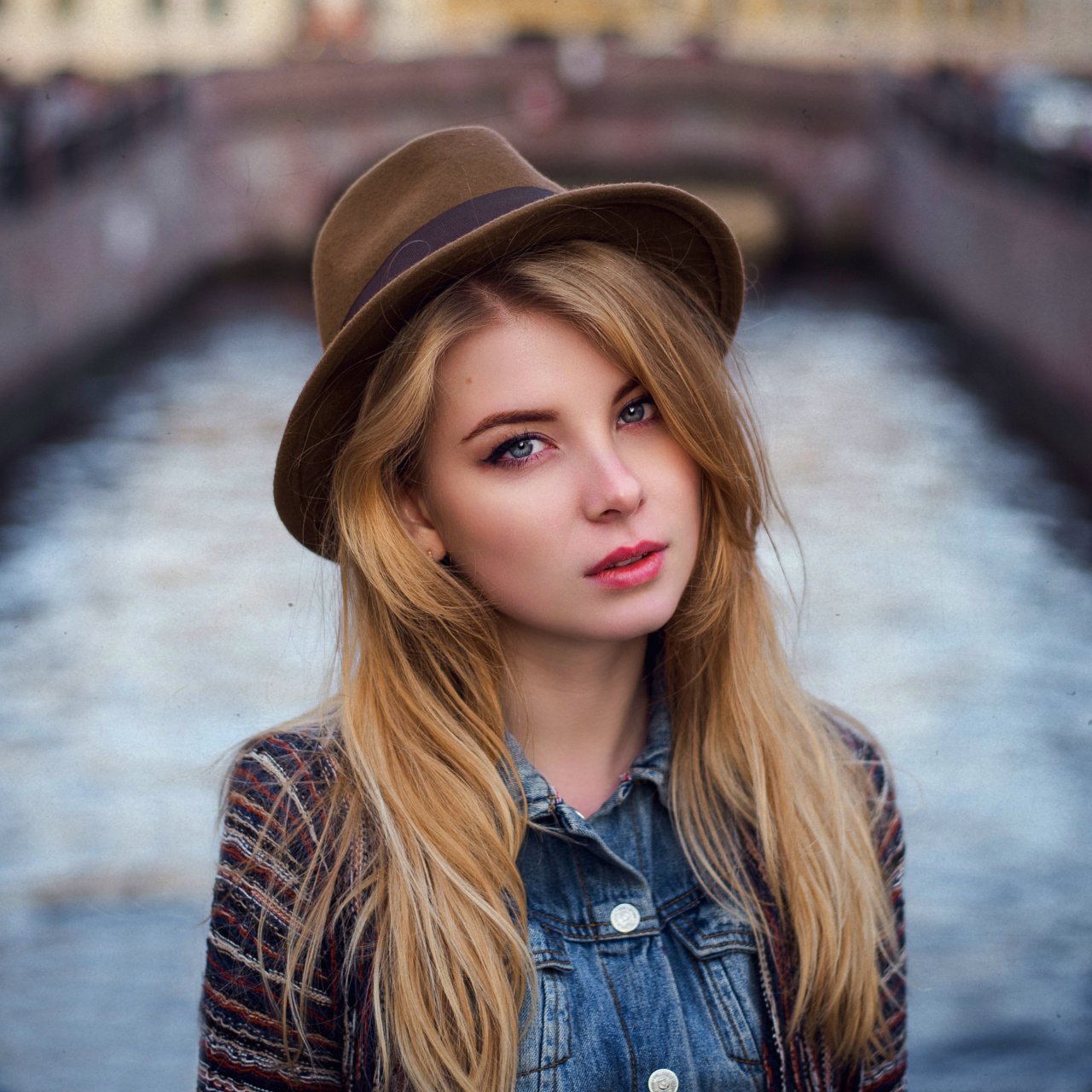 Download Blue Eyes Blonde Hat Model Woman Pfp By Maxim Guselnikov