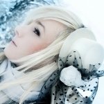 Download Woman Laura Ivana PFP