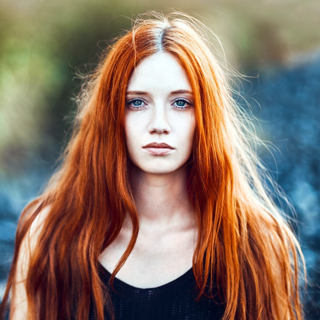 Download Blue Eyes Redhead Model Woman PFP