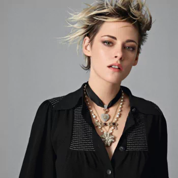 necklace short hair actress American Celebrity Kristen Stewart PFP