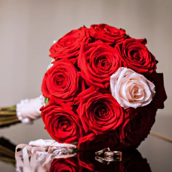  Bouquet of Roses
