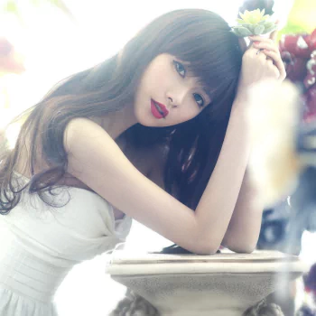 woman asian PFP