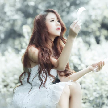 woman asian PFP