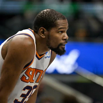 Forum avatar featuring NBA player Kevin Durant in a Phoenix Suns jersey during a game.