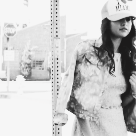 Download Music Selena Gomez PFP