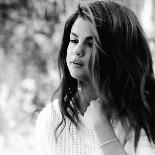 Download Music Selena Gomez PFP