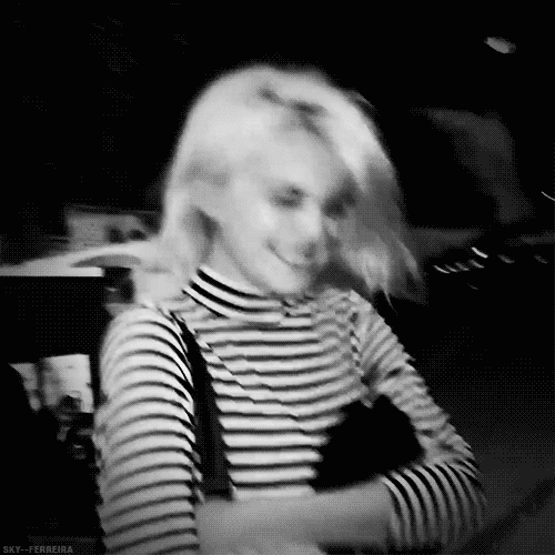 Download Music Sky Ferreira PFP