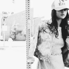 music Selena Gomez PFP
