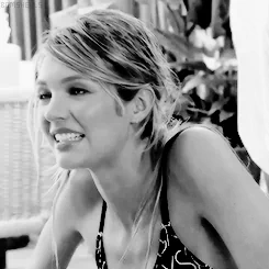 woman Candice Swanepoel PFP