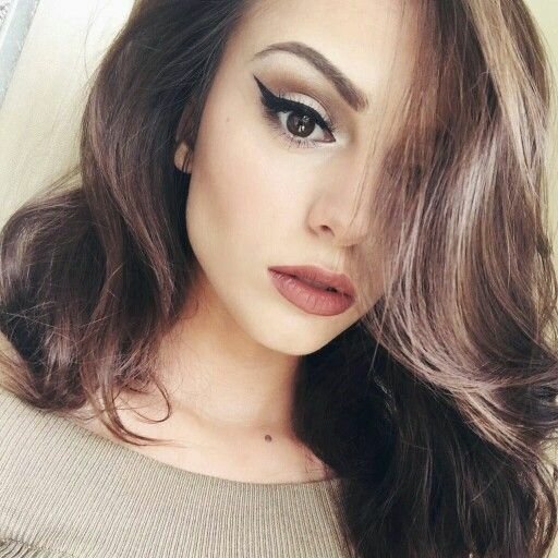 Download Cher Lloyd Celebrity PFP