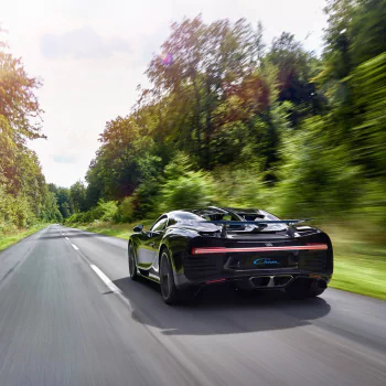 motion blur supercar black car vehicle car Bugatti Bugatti Chiron PFP