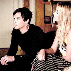 Download Drama Thriller Pretty Little Liars TV Show PFP